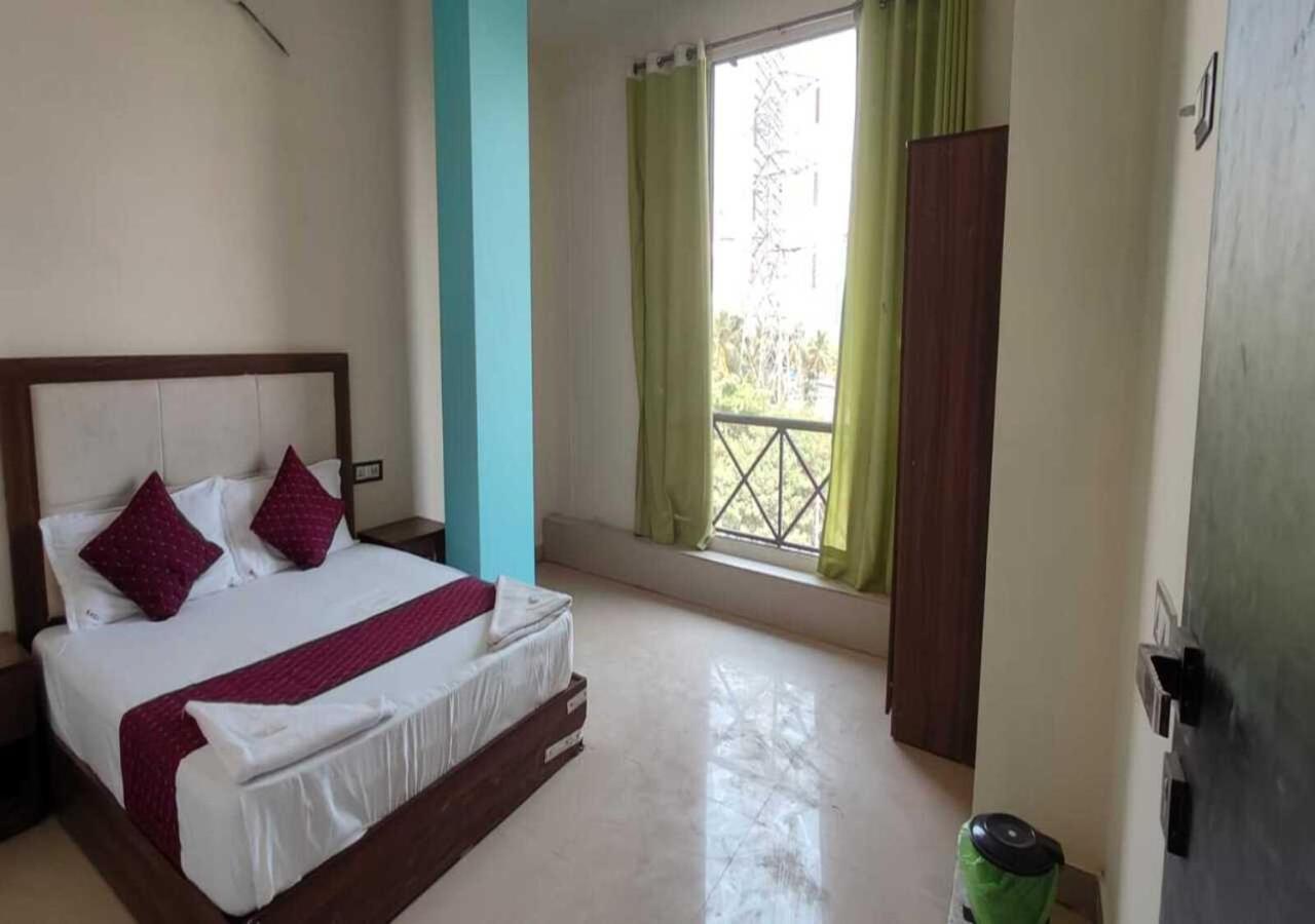 Hotel Blue Sky Residency Mumbai Exterior photo