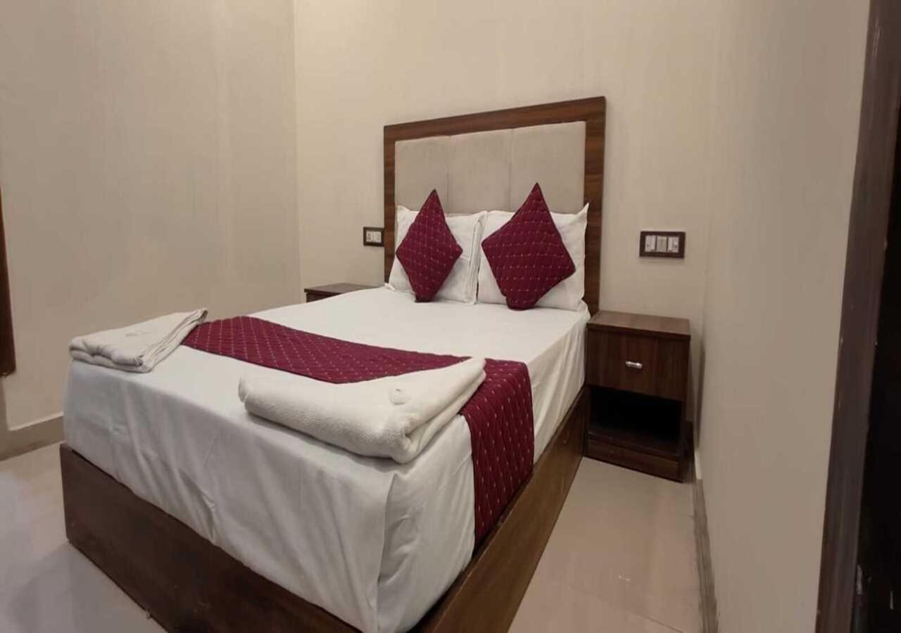 Hotel Blue Sky Residency Mumbai Exterior photo