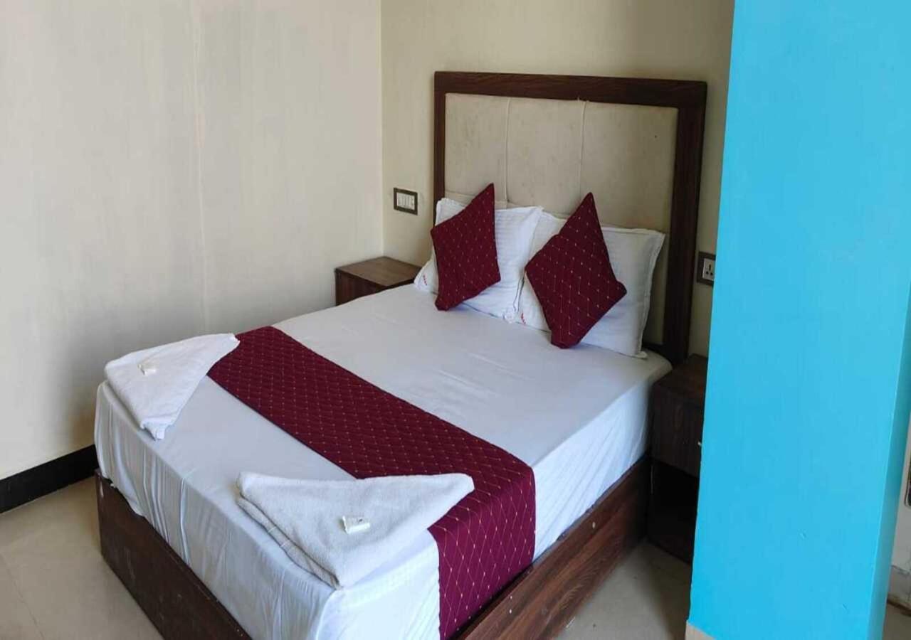 Hotel Blue Sky Residency Mumbai Exterior photo