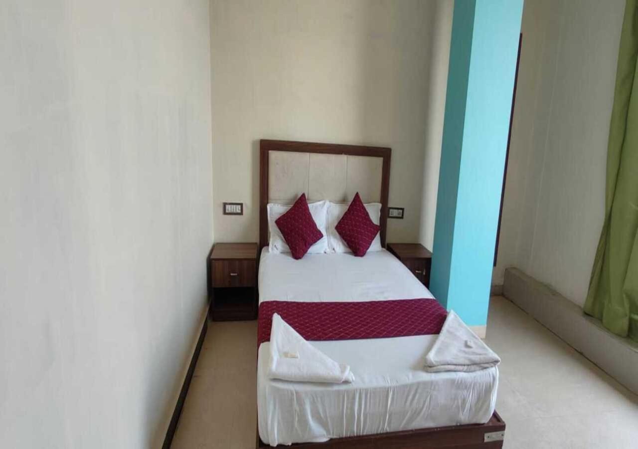 Hotel Blue Sky Residency Mumbai Exterior photo
