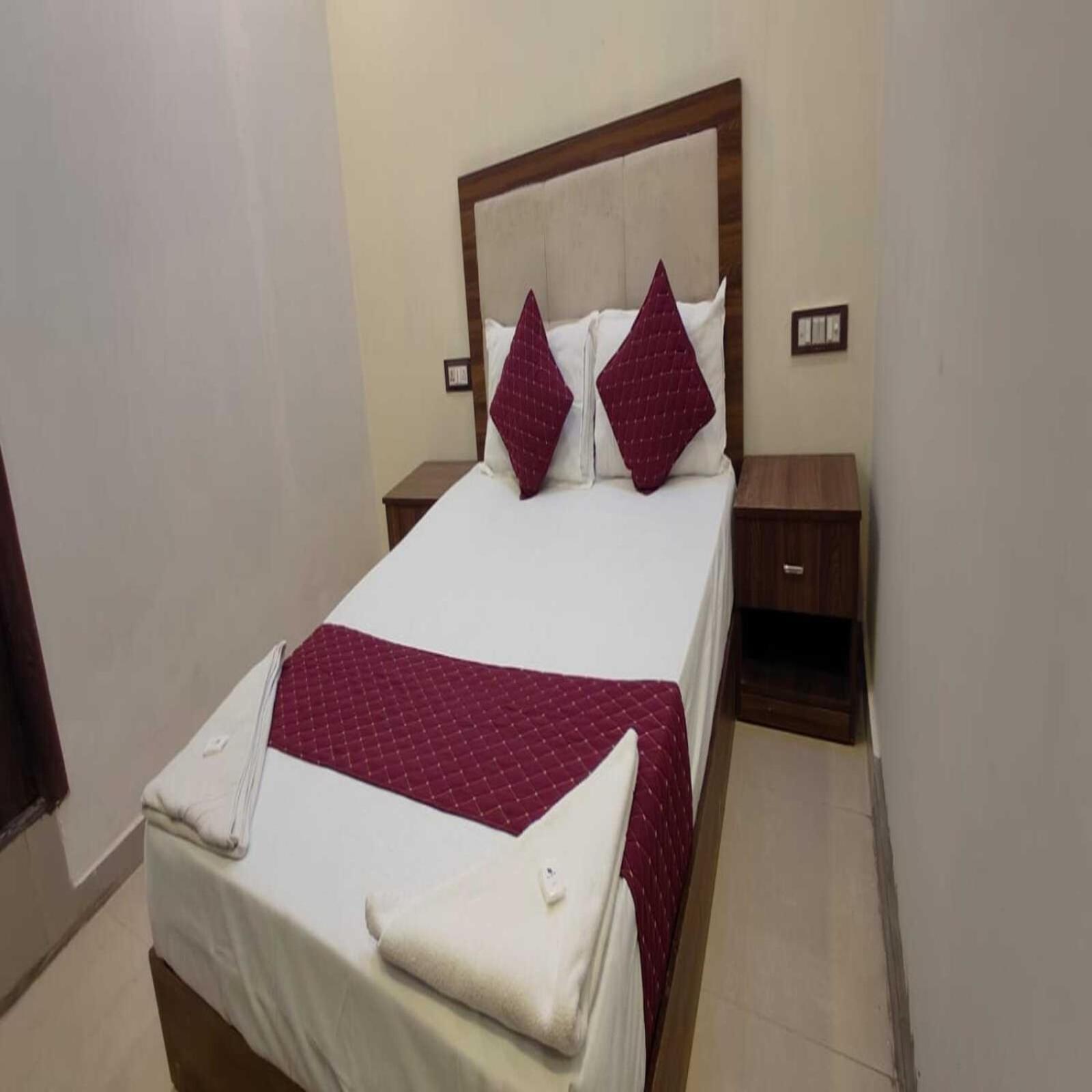 Hotel Blue Sky Residency Mumbai Exterior photo
