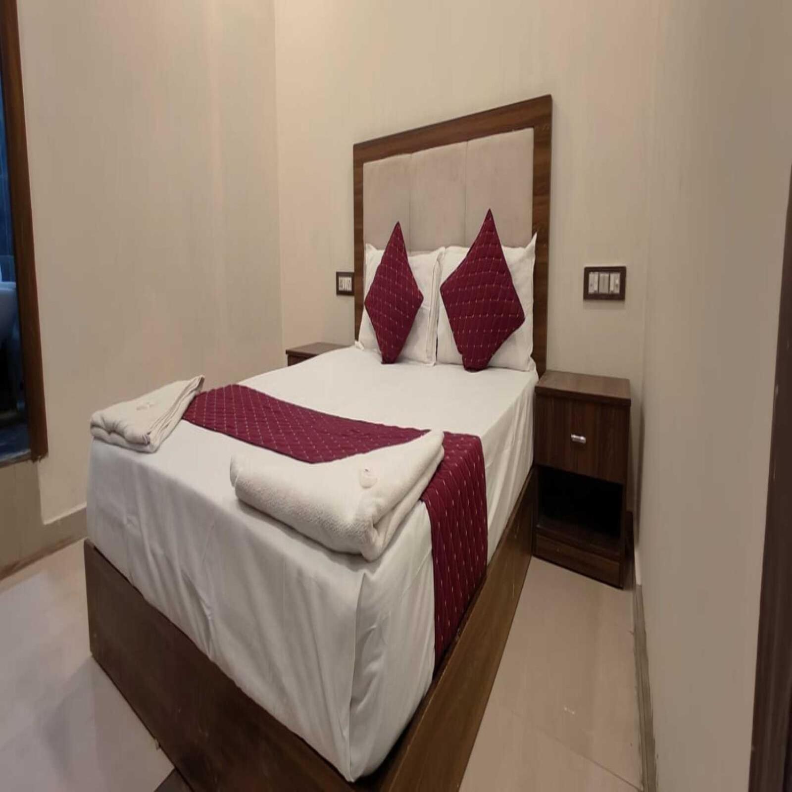 Hotel Blue Sky Residency Mumbai Exterior photo