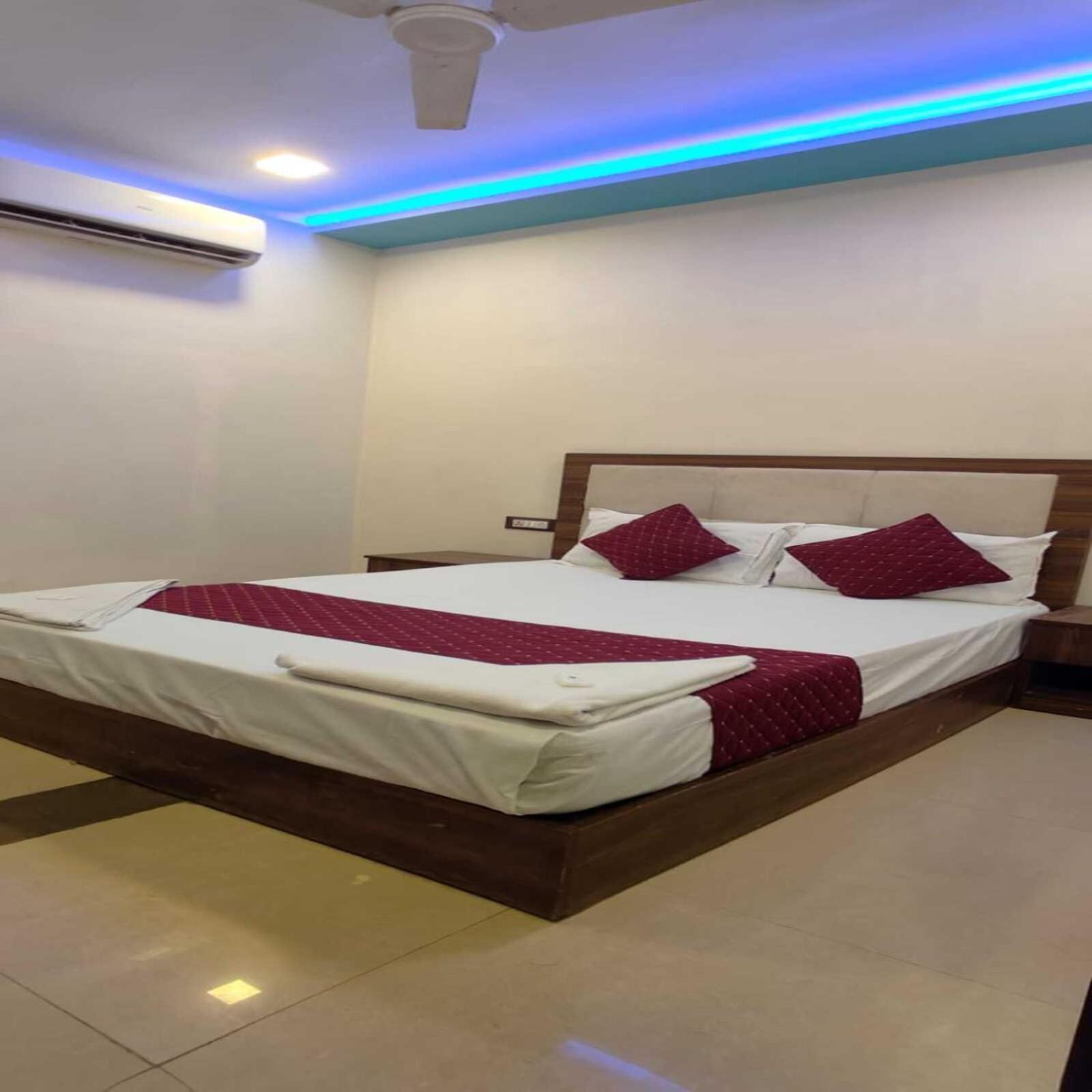 Hotel Blue Sky Residency Mumbai Exterior photo