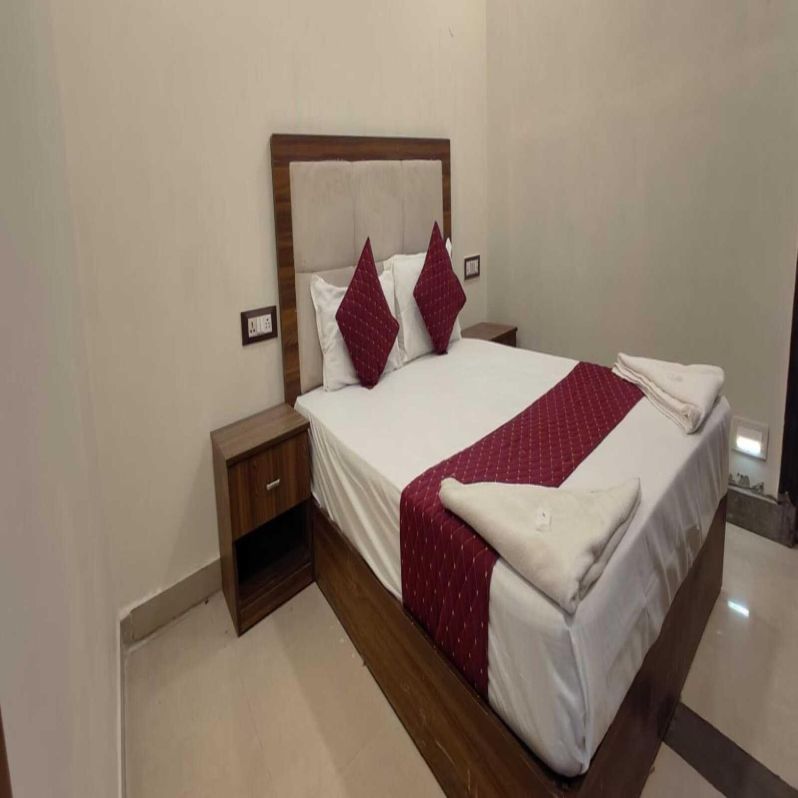 Hotel Blue Sky Residency Mumbai Exterior photo